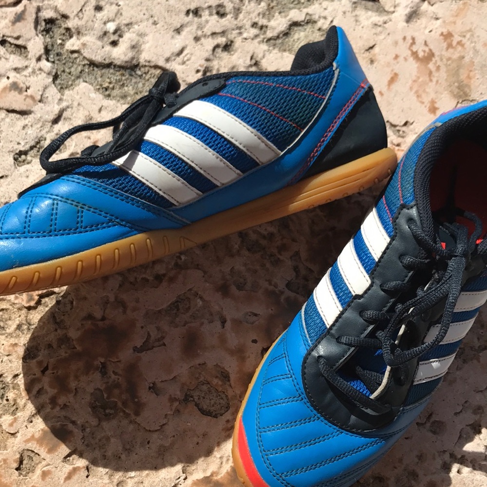 ADIDAS Unisex Futsal Shoes SUPER SALA!